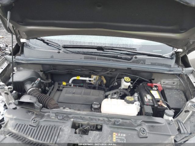 KL7CJNSB0MB324627 Chevrolet Trax Awd Ls