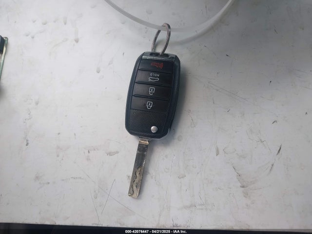 5XXGT4L39JG212494 KIA Optima Lx
