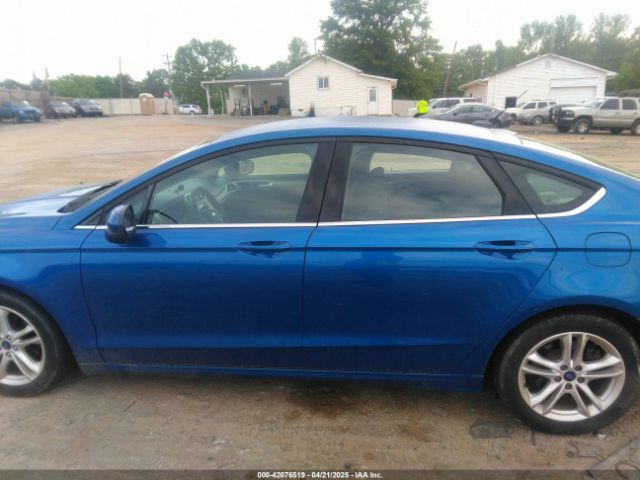 3FA6P0HD1JR186717 Ford FUSION SE