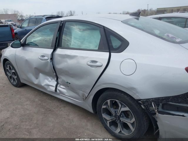 3KPF24AD1KE006039 KIA Forte Lxs