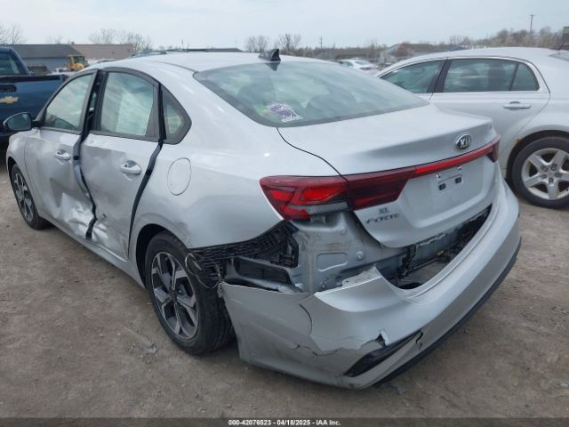 3KPF24AD1KE006039 KIA Forte Lxs