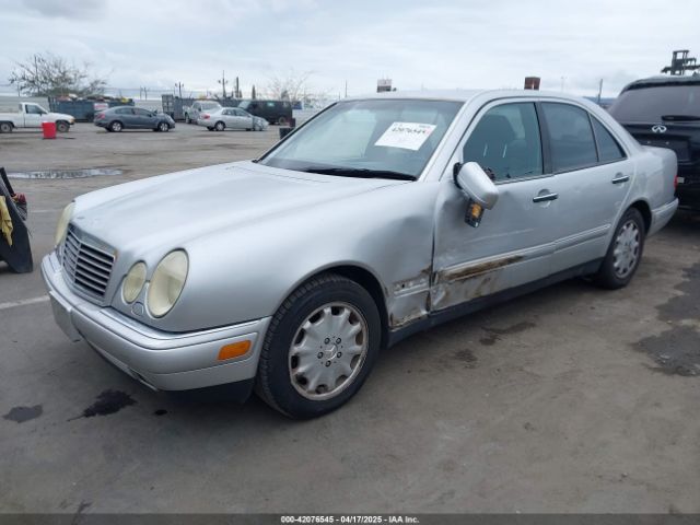 1998 MERCEDES-BENZ E 320 WDBJF65F9WA657965 Photo 1