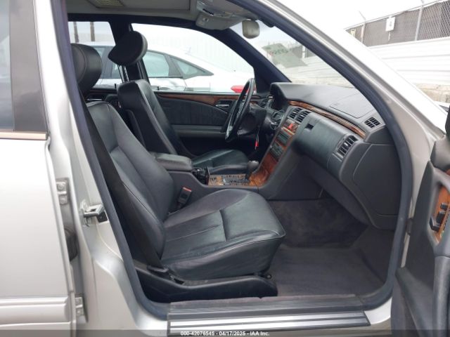 1998 MERCEDES-BENZ E 320 WDBJF65F9WA657965 Photo 4