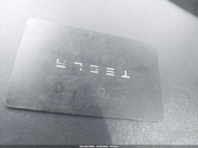 7SAYGDEF3NF324705 Tesla Model Y Performance Dual Motor All-wheel Drive