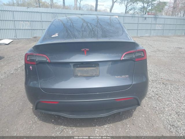 7SAYGDEF3NF324705 Tesla Model Y Performance Dual Motor All-wheel Drive