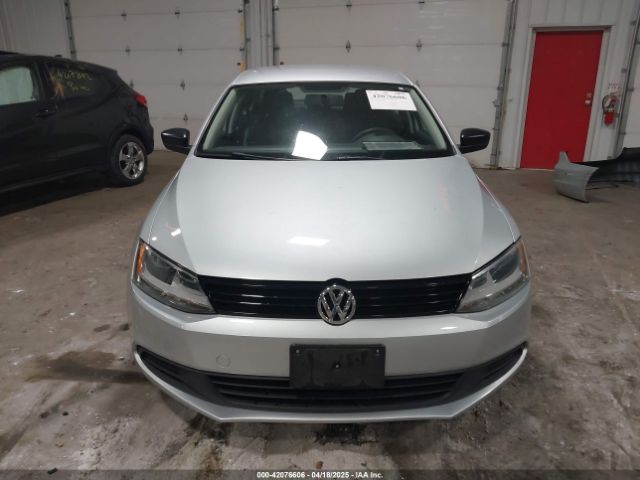 3VW2K7AJXEM208116 Volkswagen Jetta 2.0l S