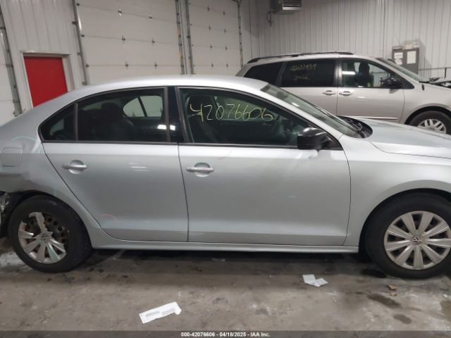 3VW2K7AJXEM208116 Volkswagen Jetta 2.0l S