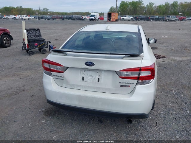 Subaru 2018 2018 4S3GKAM64J3601442 Image 16