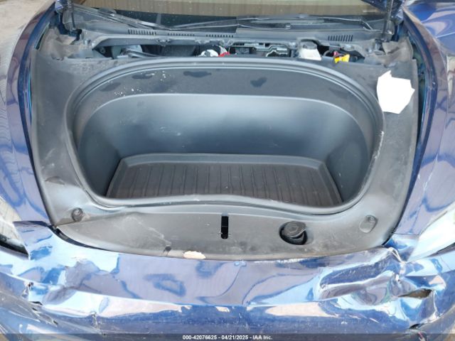5YJ3E1EA8RF833727 Tesla MODEL 3