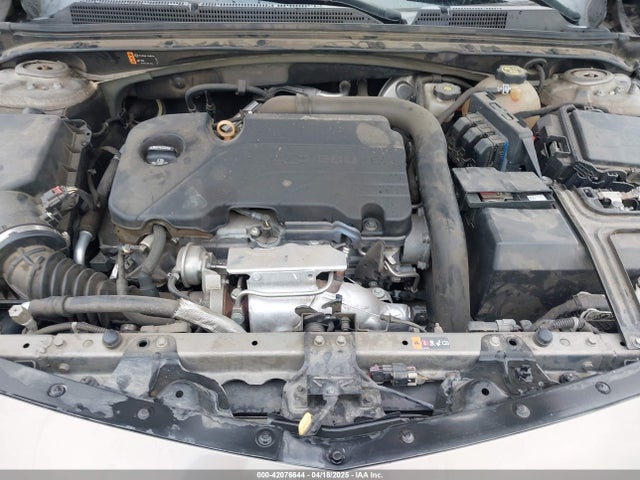 1G1ZE5STXHF215920 Chevrolet MALIBU 1LT