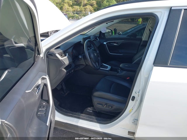2T3C1RFV1NW235608 Toyota Rav4 Xle Premium