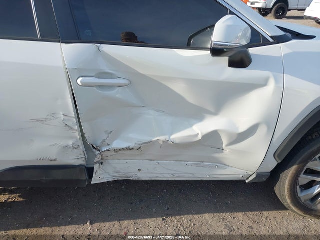 2T3C1RFV1NW235608 Toyota Rav4 Xle Premium