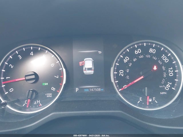 2T3C1RFV1NW235608 Toyota Rav4 Xle Premium