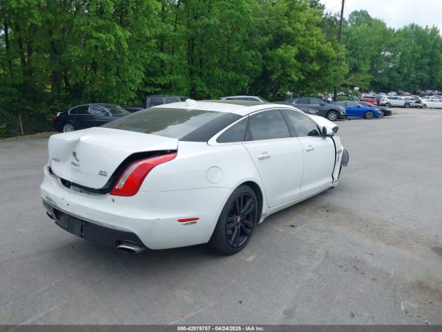 2016 JAGUAR XJ SAJWJ2GD8G8W00063 Photo 3