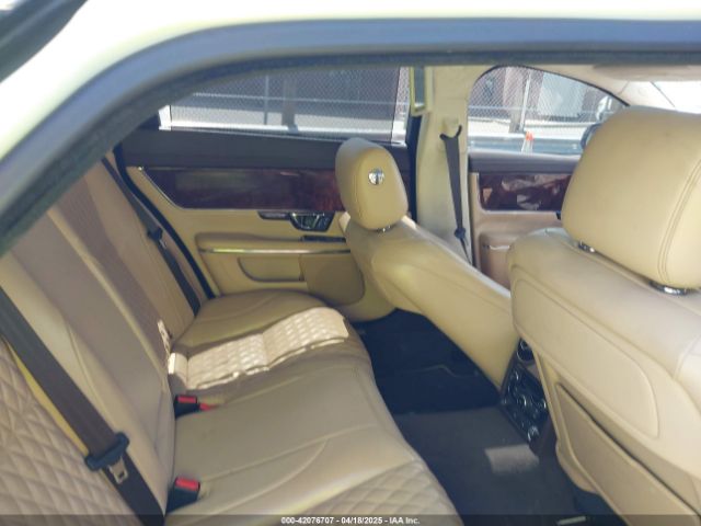 2016 JAGUAR XJ SAJWJ2GD8G8W00063 Photo 7