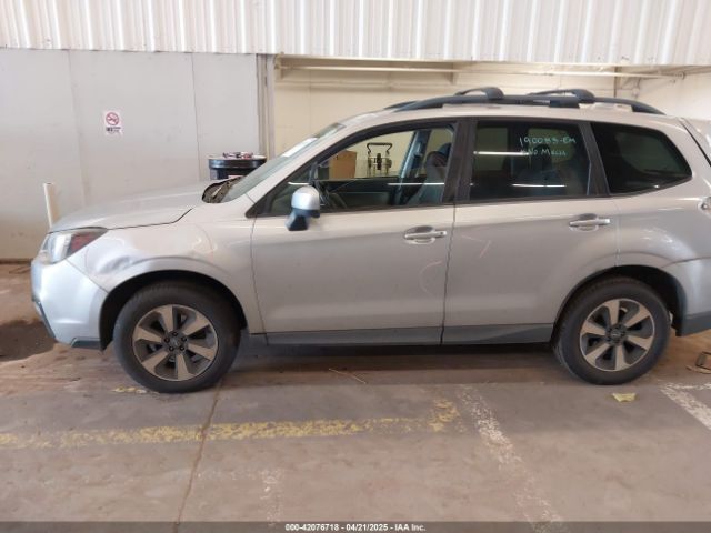 JF2SJAEC0HH552627 Subaru Forester 2.5i Premium