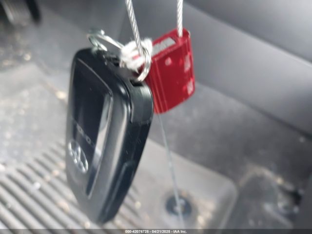 JTND4MBEXN3180871 Toyota COROLLA SE