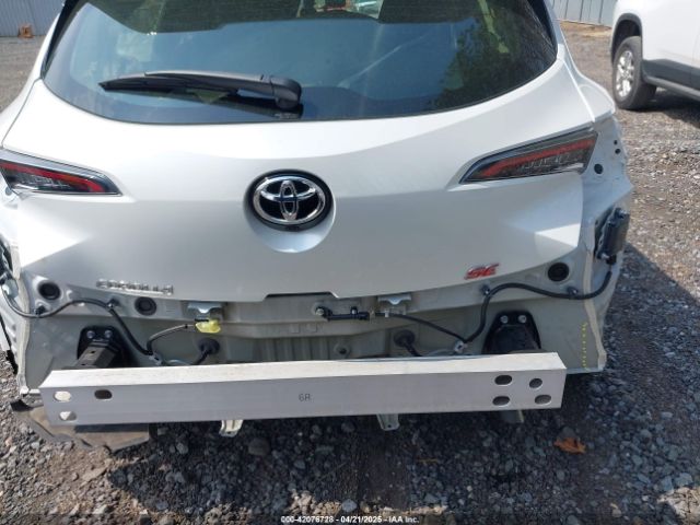 JTND4MBEXN3180871 Toyota COROLLA SE