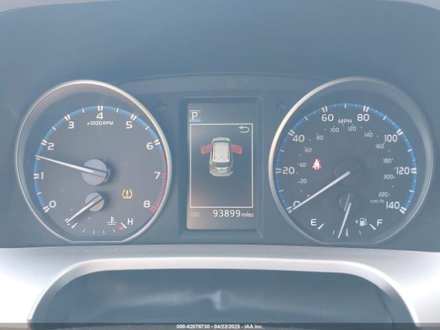 JTMBFREV2JD228186 Toyota RAV4 LE