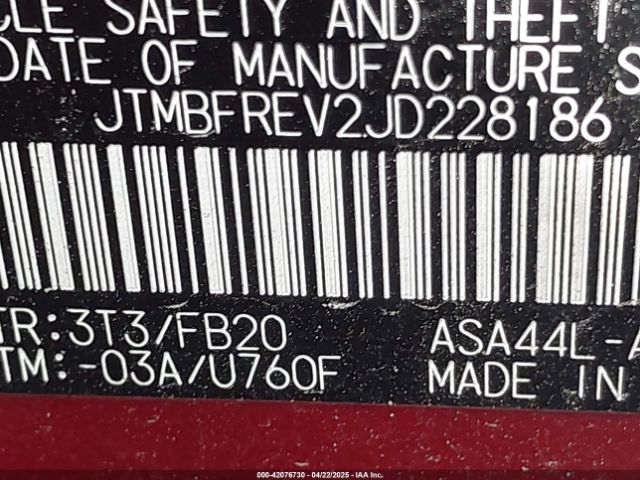 JTMBFREV2JD228186 Toyota RAV4 LE