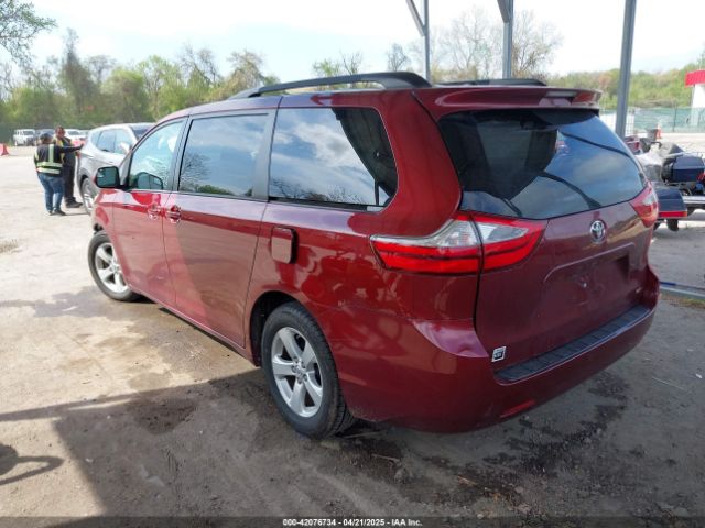 5TDKZ3DC4HS899653 Toyota Sienna Le 8 Passenger
