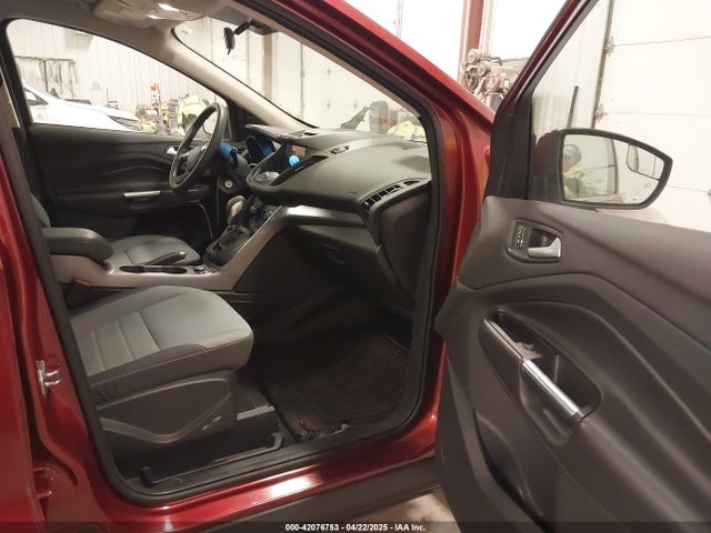 1FMCU0GXXGUB57019 Ford ESCAPE SE