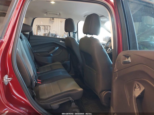 1FMCU0GXXGUB57019 Ford ESCAPE SE