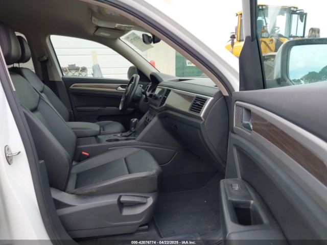 1V2WR2CA2KC545696 Volkswagen Atlas