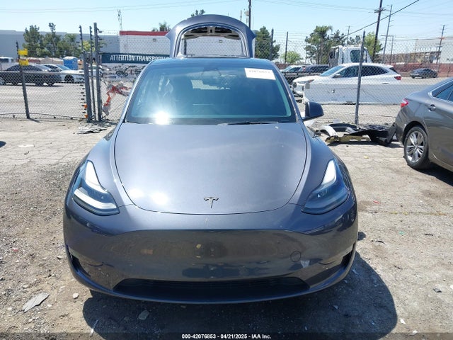 7SAYGDEFXPF618668 Tesla Model Y Performance Dual Motor All-wheel Drive