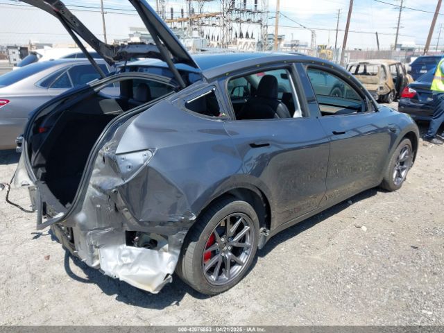 2023 TESLA MODEL Y 7SAYGDEFXPF618668 Photo 3
