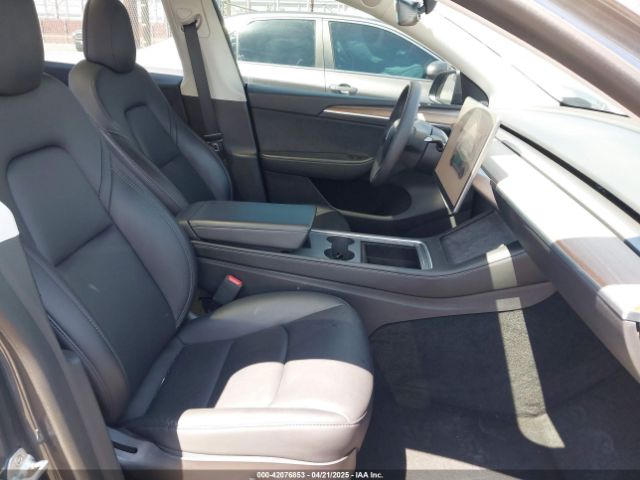 2023 TESLA MODEL Y 7SAYGDEFXPF618668 Photo 4
