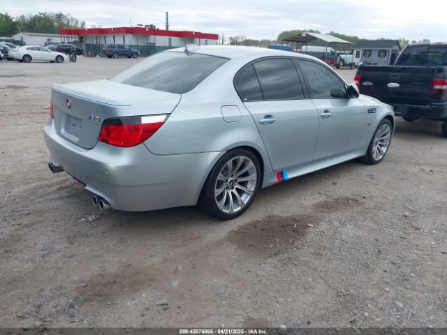 2006 BMW M5 WBSNB93566B584549 Photo 3