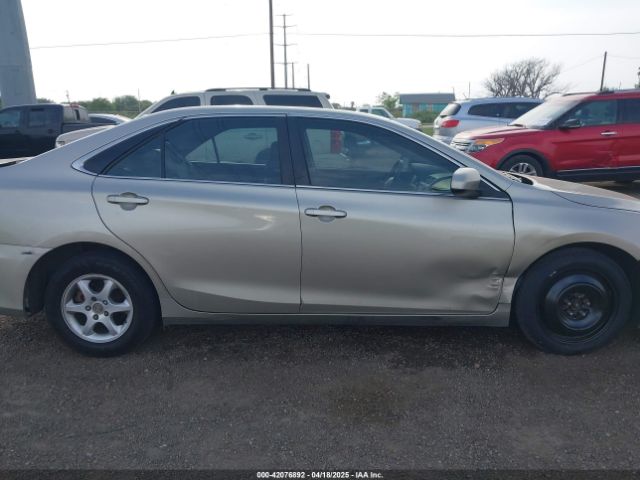 4T1BF1FK9FU025045 Toyota CAMRY SE