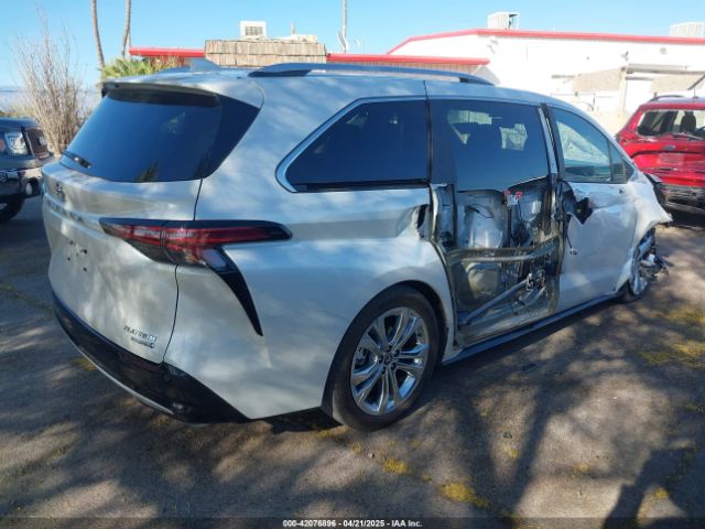 2024 TOYOTA SIENNA 5TDERKEC4RS222805 Photo 3