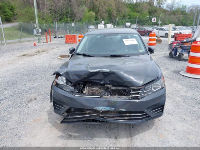 1VWAA7A35JC005419 Volkswagen Passat 2.0t R-line/2.0t S