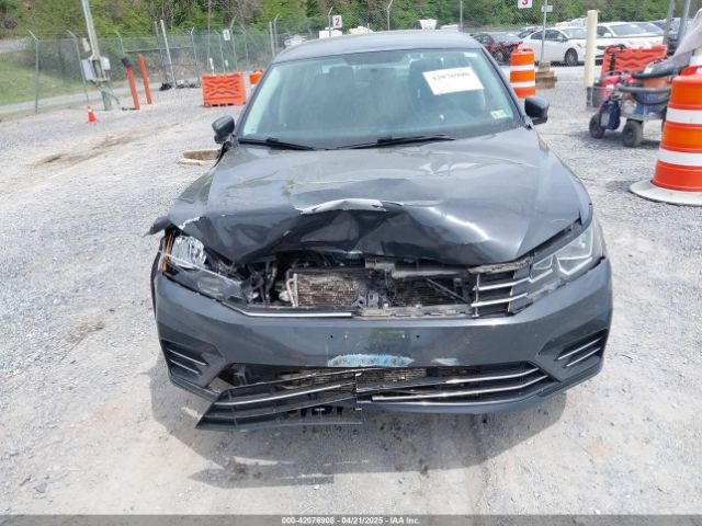 1VWAA7A35JC005419 Volkswagen Passat 2.0t R-line/2.0t S