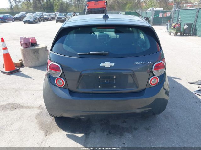 1G1JC6SH7F4104626 Chevrolet Sonic Lt Auto