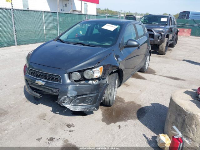 1G1JC6SH7F4104626 Chevrolet Sonic Lt Auto