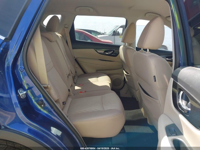 KNMAT2MV9JP500535 Nissan ROGUE SV