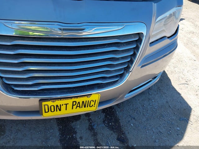 Chrysler 300 Touring 2014 2C3CCAAG8EH264595 Image 19