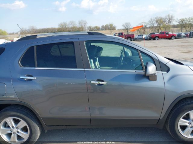 3GNCJPSB7LL150297 Chevrolet Trax Awd Lt