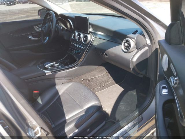 55SWF4KB5FU016556 Mercedes-Benz C 300 4matic/luxury 4matic/sport 4matic