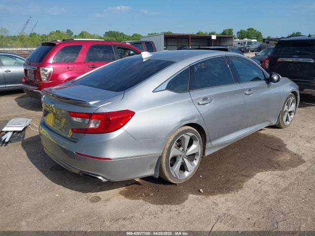 1HGCV1F90JA152030 Honda Accord Touring