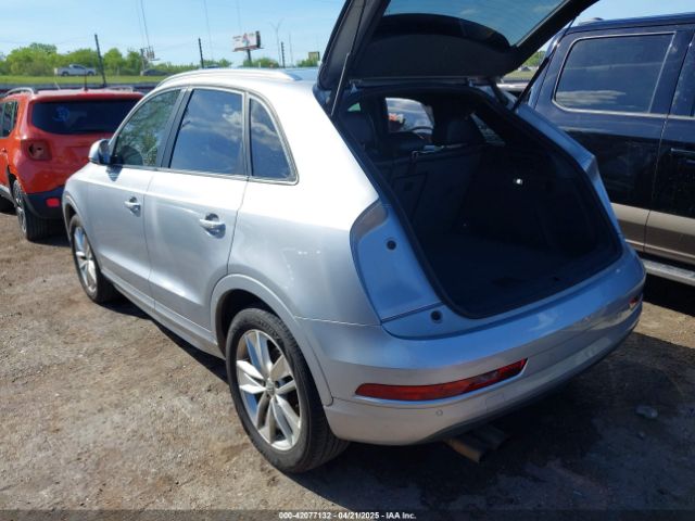 WA1ECCFSXHR002623 Audi Q3 2.0t Premium