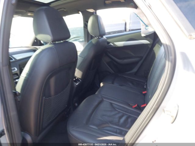 WA1ECCFSXHR002623 Audi Q3 2.0t Premium