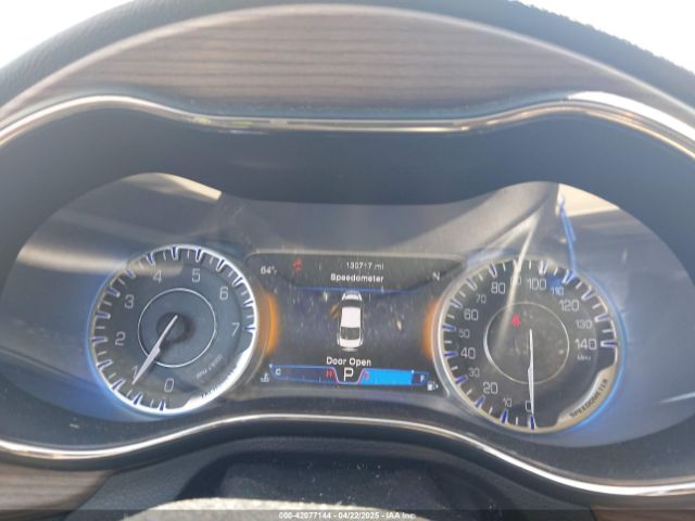 1C3CCCEG8FN598172 Chrysler 200 C