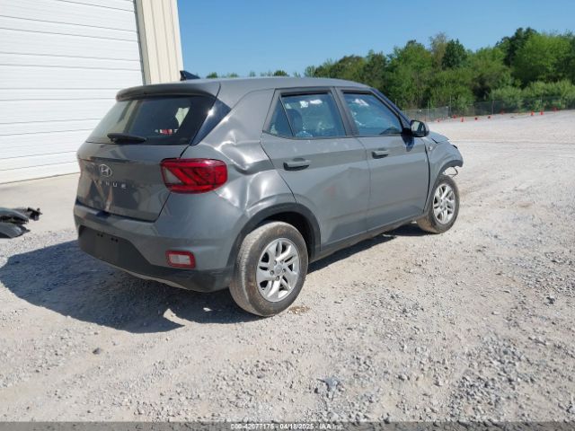 2022 HYUNDAI VENUE KMHRB8A30NU177247 Photo 3