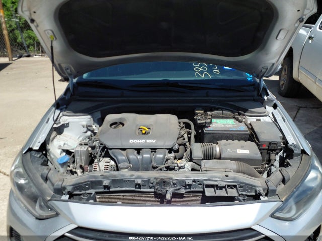 5NPD84LF3JH385768 Hyundai ELANTRA SEL