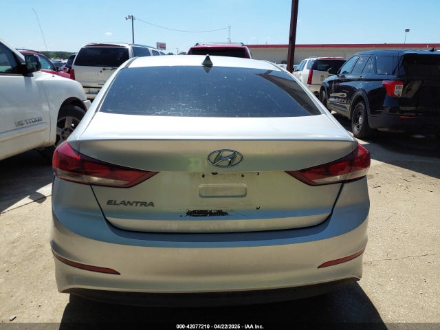 5NPD84LF3JH385768 Hyundai ELANTRA SEL