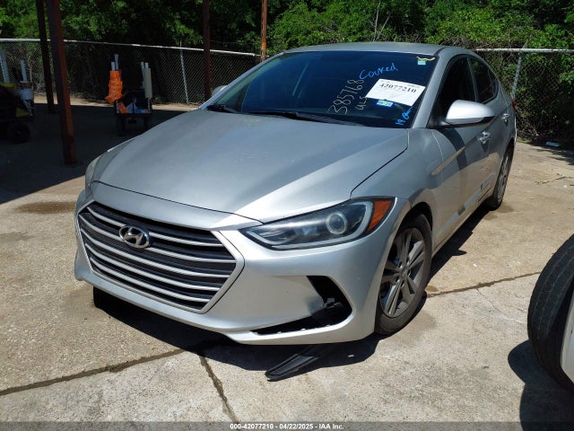 5NPD84LF3JH385768 Hyundai ELANTRA SEL